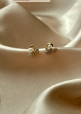 Perla Stud Earrings